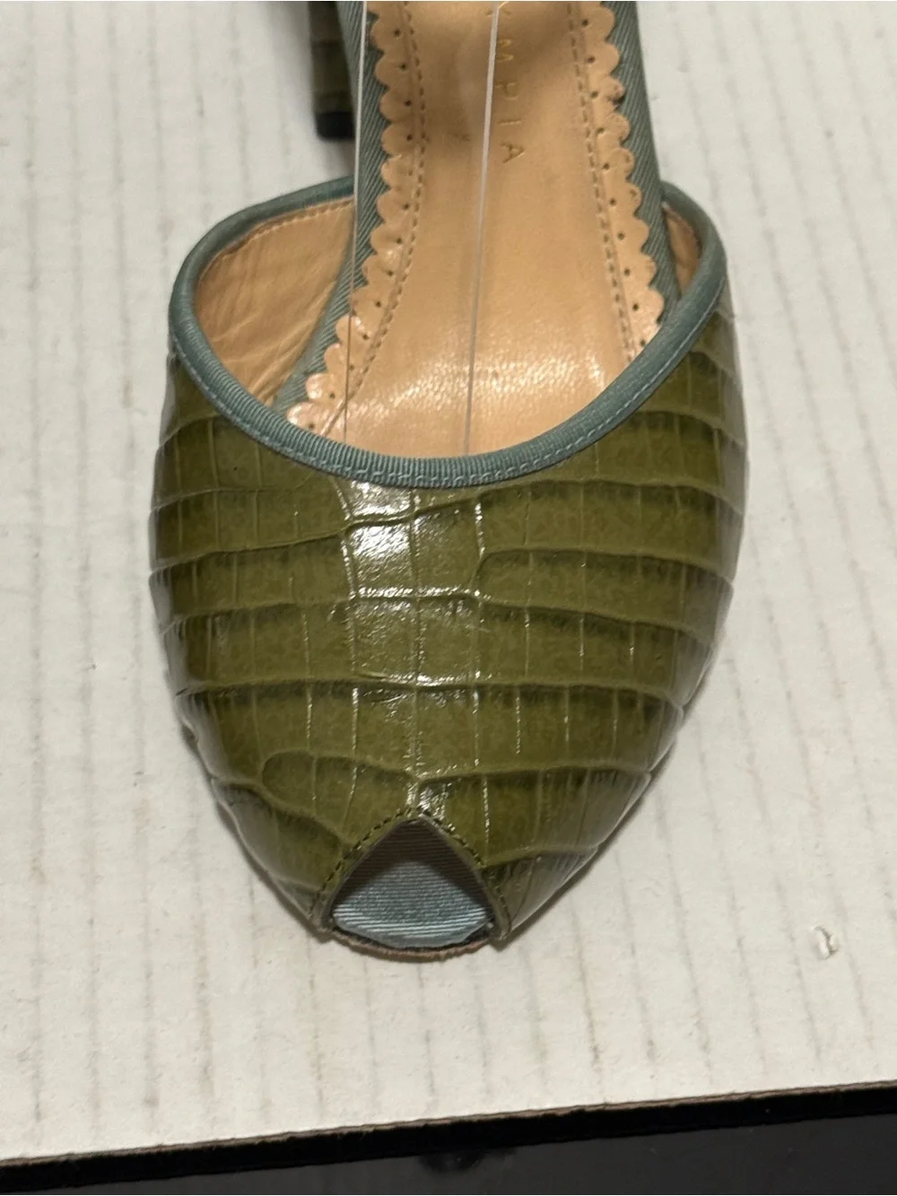 Charlotte Olympia Green Croc Embossed Leather Peep Toe Shoes Pin up Sz 35 5 US